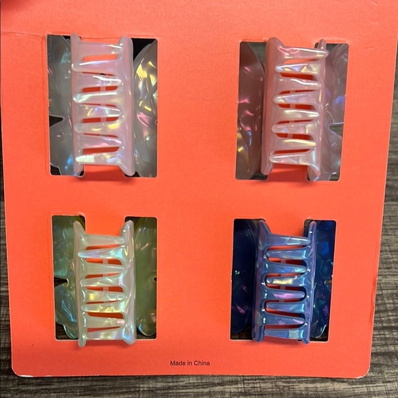 Piper K Butterfly 🦋 Hair Clips Set - Picture 7 of 8